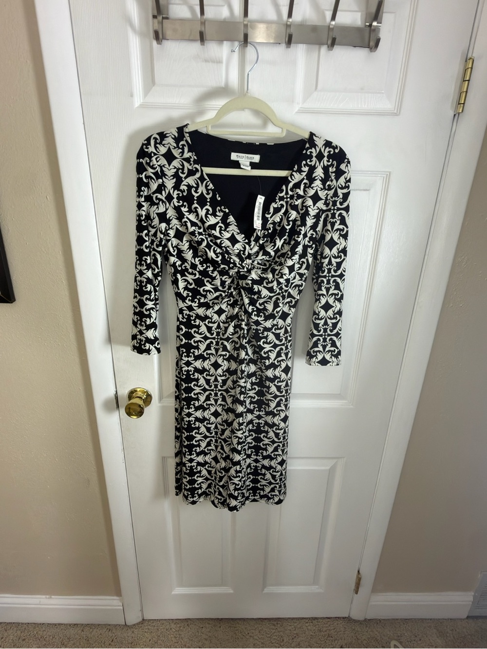 White & Black Patterned Twist-Front Women's Dress size 6